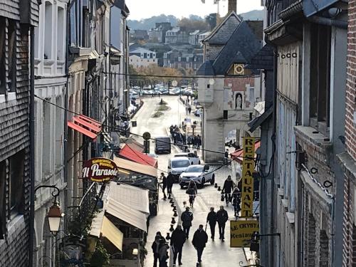 Appartements Le Studio du Gouverneur 15 Rue Haute Honfleur