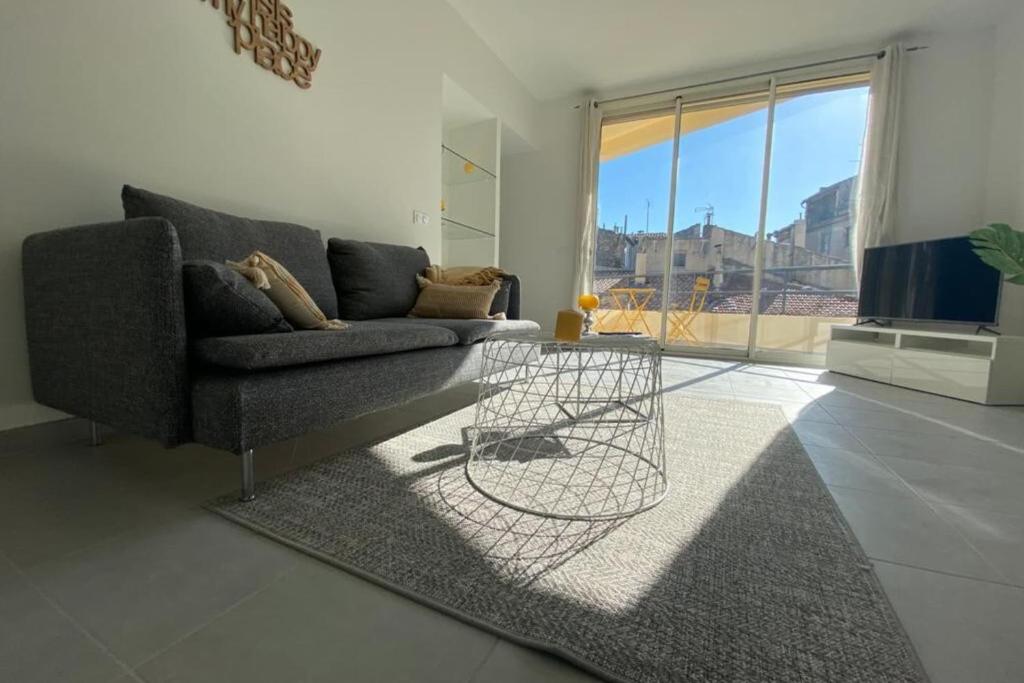 Appartement Le Sunshine - Bright apartment terrace 11 Rue Tedenat, 30900 Nîmes