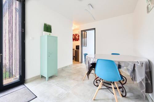 Le Talant: studio dans maison au calme Talant france