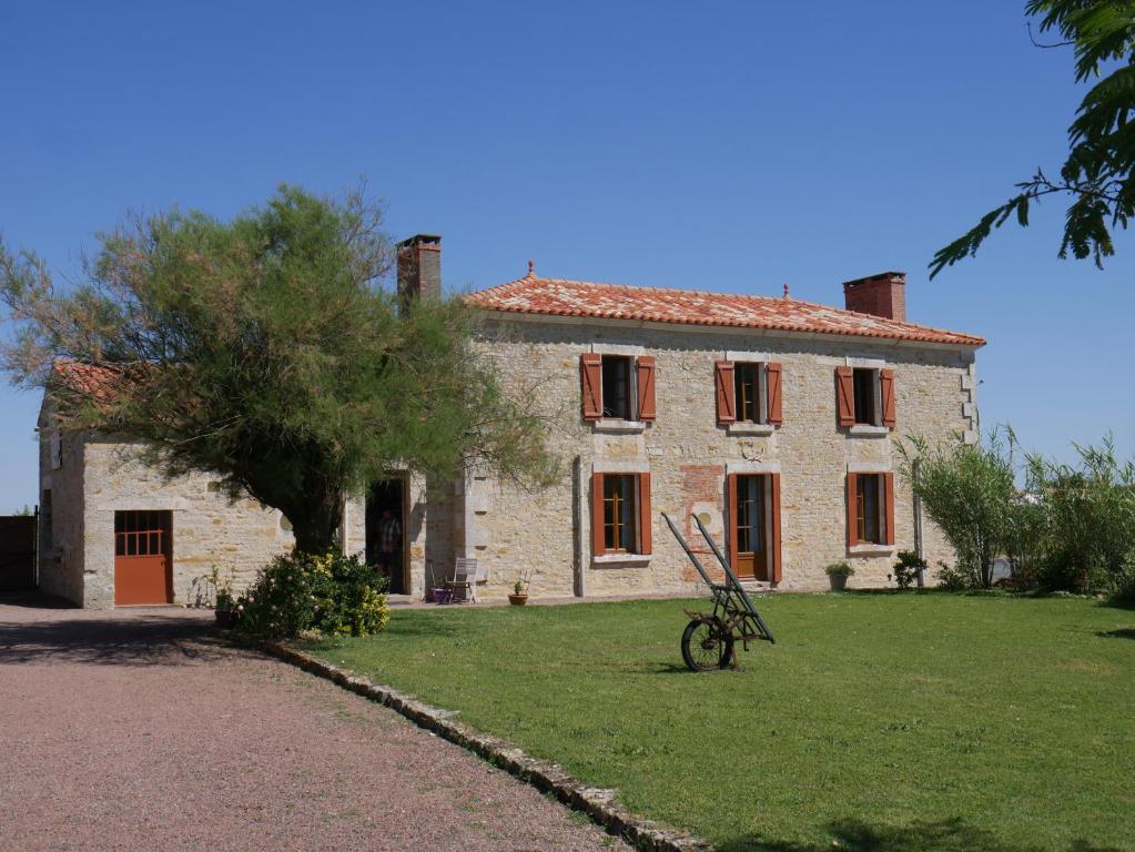 B&B / Chambre d'hôtes Le Tamaris Chambres d'hôtes 171 Rue Maurice Gandemer, 85210 Sainte-Hermine