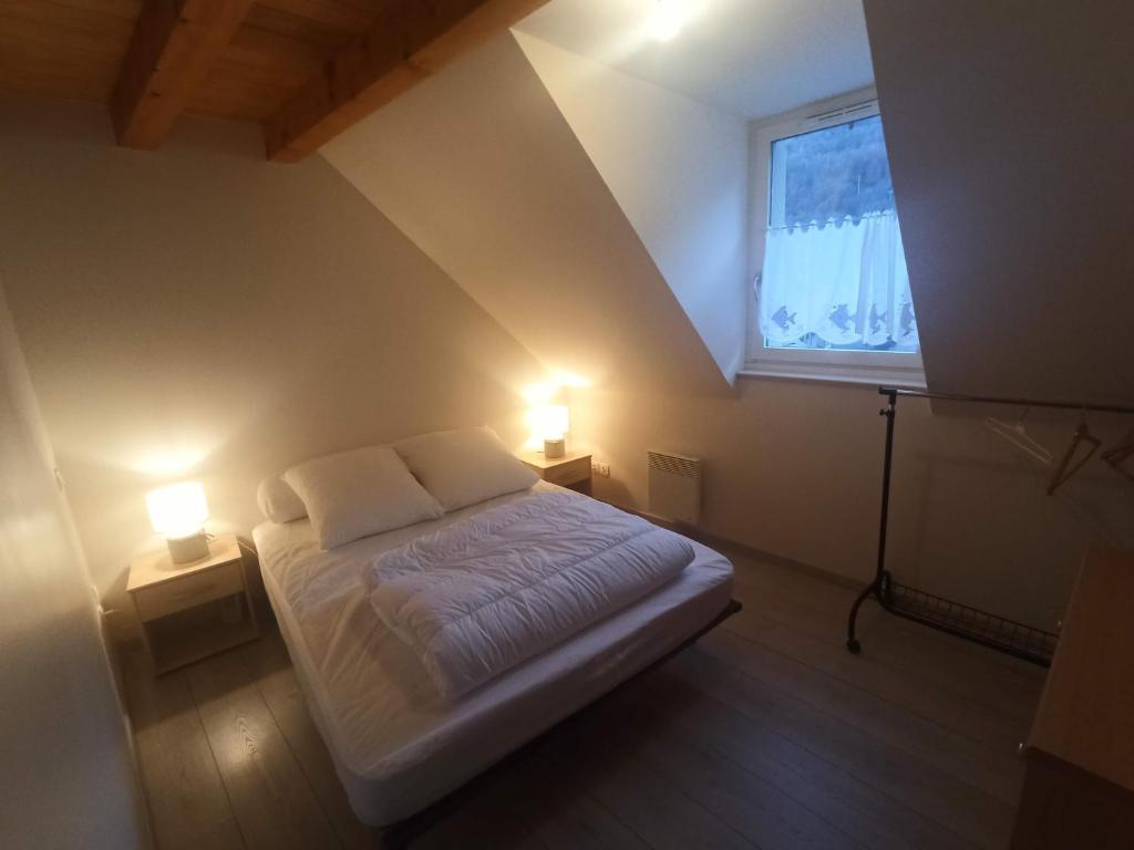 Appartement Le Therminus, T2Bis au cœur de Luchon 9 Rue du Docteur Germes, 31110 Luchon