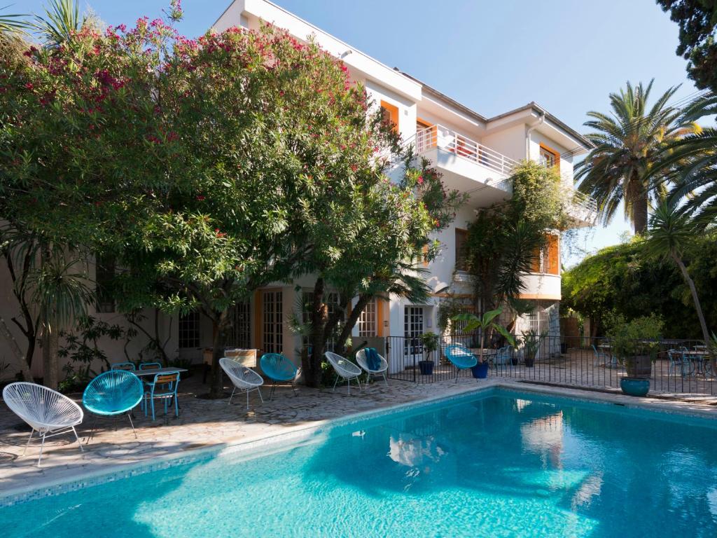 Appart'hôtel Le Val Duchesse Hotel & Appartements 11 rue de Paris, 06800 Cagnes-sur-Mer