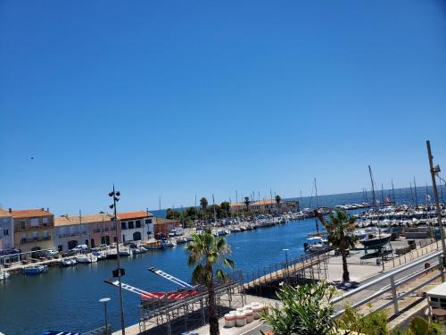 Le vent dans les voiles Mèze france