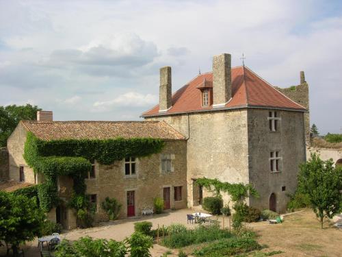 Le Vieux Chateau Airvault france