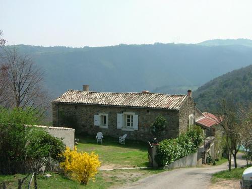 le Vitrier Saint-Jean-de-Muzols france