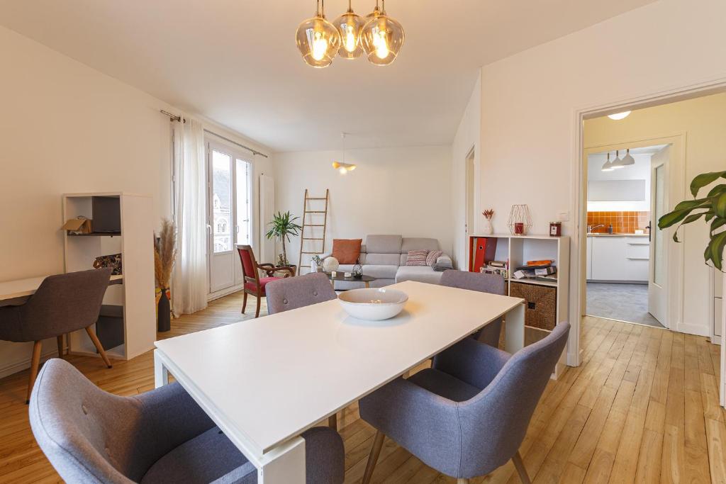 Appartement Le Zéphyr, beau logement proche de la gare Pierre Semard, 1, 49100 Angers