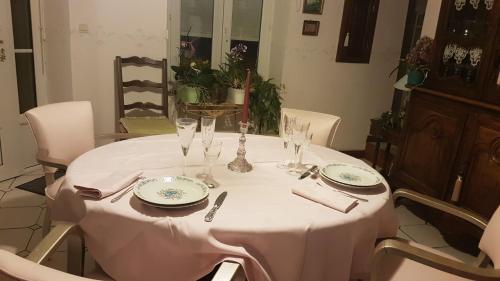 B&B / Chambre d'hôtes Lecerf 10 Rue Loysel Condé-sur-Noireau