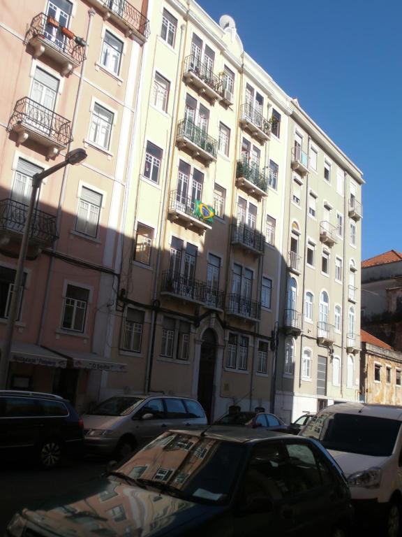 Séjour chez l'habitant Ledi´s Housing 6 Rua Quirino da Fonseca Rua Quirino da Fonseca, 6   3º Direito, 1000-252 Lisbonne