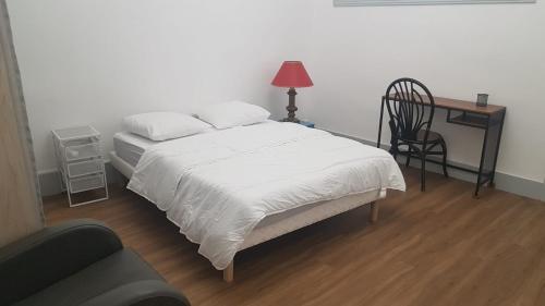 Legend - Hyper centre - 3 chambres - Gare - wifi - cosy Bourg-en-Bresse france