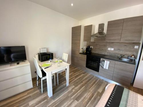 Legend- Parking privé- Terrasse privée- Wifi - Convert Bourg-en-Bresse france