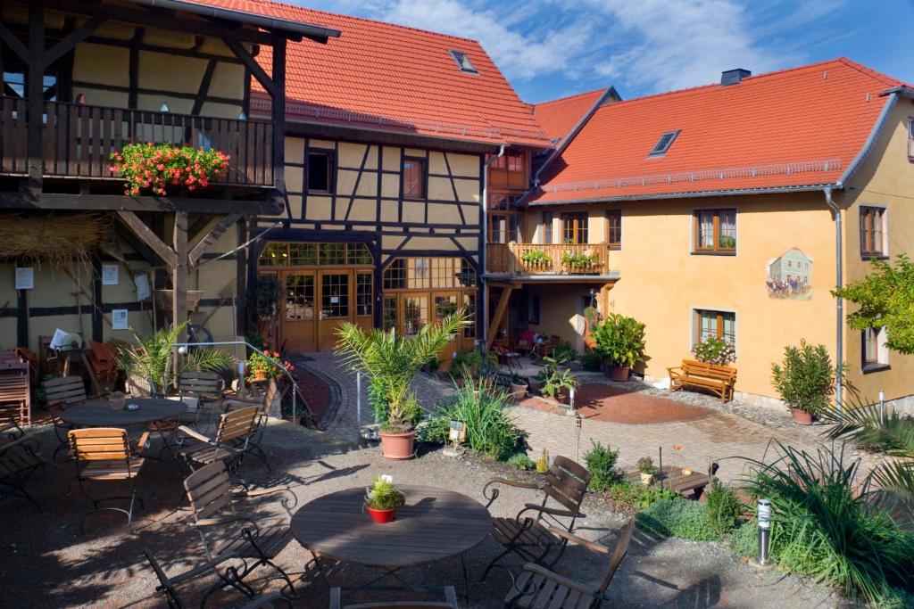 Appartements Lehmhof-Lindig Dorfstr. 39, 07768 Kahla