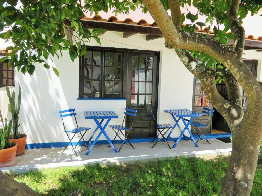 Maisons de vacances LEMON TREE HOUSE by Stay in Alentejo Travessa de Santa Maria, 7, 7645-312 Vila Nova de Milfontes