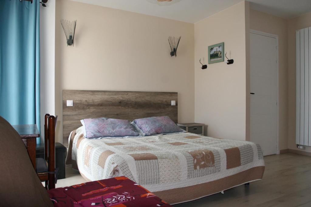 B&B / Chambre d'hôtes Les 3 Vallées 35 chemin Saint Nicolas, St Florent le Vieil, 49410 Saint-Florent-le-Vieil