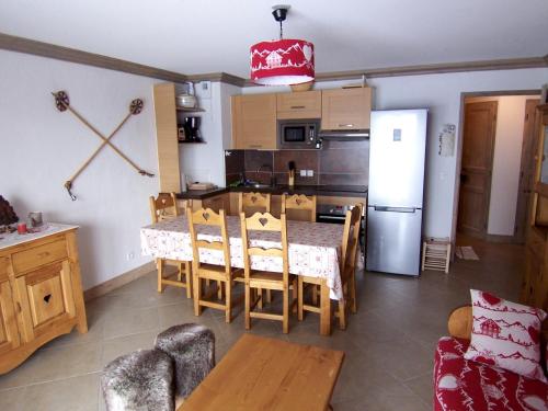 les 7 laux immobilier chalet D Prapoutel france