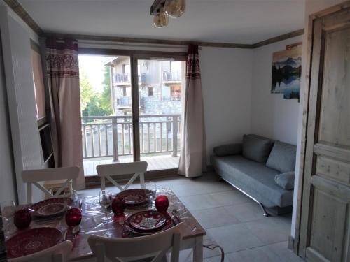 Appartements Les 7 laux immobilier chalet F LES GRANGES CHALET F Prapoutel