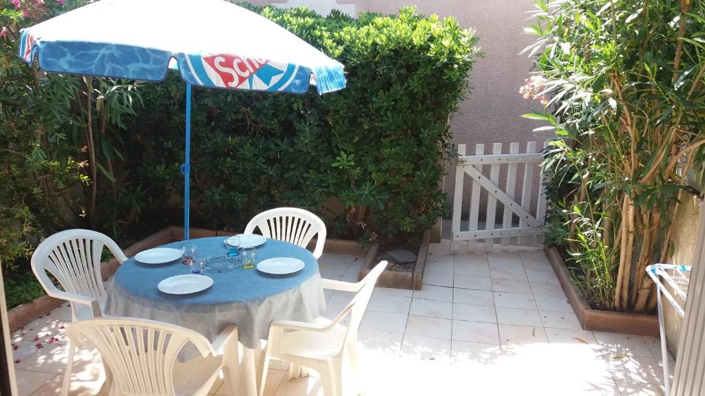 Maisons de vacances LES AMANDINES 14 Rue Allengry, 34300 Le Cap d\'Agde