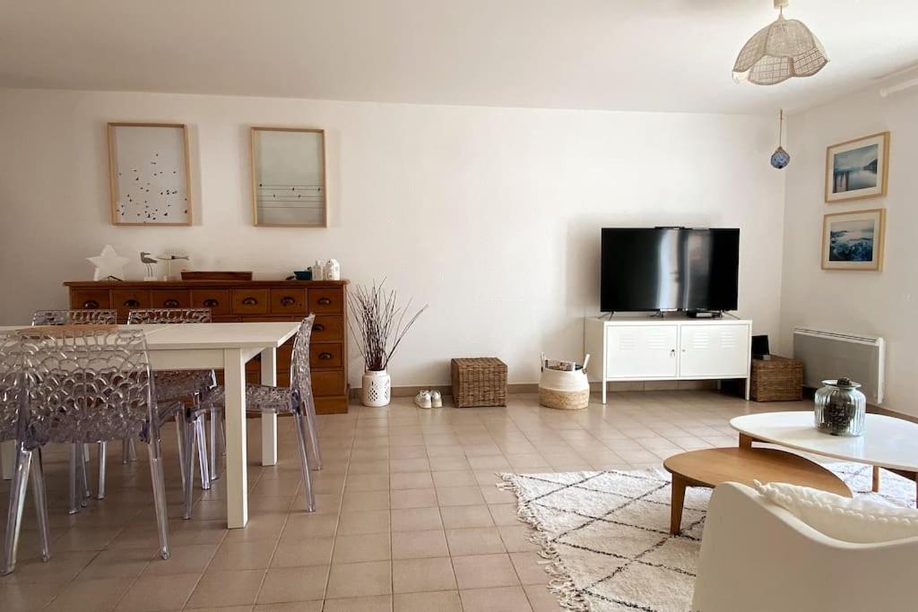 Villa Les Amourettes - 2 min à pied Plage - Vélo -Jardin 2 Allée de la Réserve, 85460 LʼAiguillon-sur-Mer