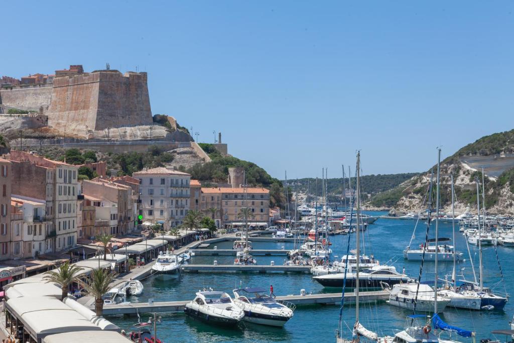 Appart'hôtel Les Appartements du Port Quai Nord, 20169 Bonifacio