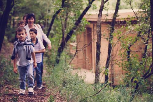 Les Cabanes Dans Les Bois Villedubert france