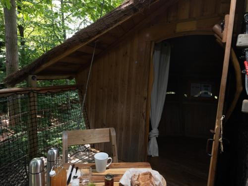 Les cabanes de Labrousse Saint-Julien-Labrousse france