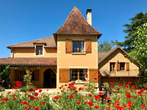 B&B / Chambre d'hôtes Les Cèdres du Linard, Chambres d'Hôtes B&B Near Lascaux, Montignac, Sarlat-la-Canéda, Dordogne 783 Impasse de Linard La Chapelle-Aubareil