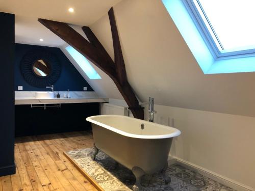 Maison d'hôtes Les chambres Berguoises Superbe Chambre au coeur de Bergues 34 Rue du Port Bergues
