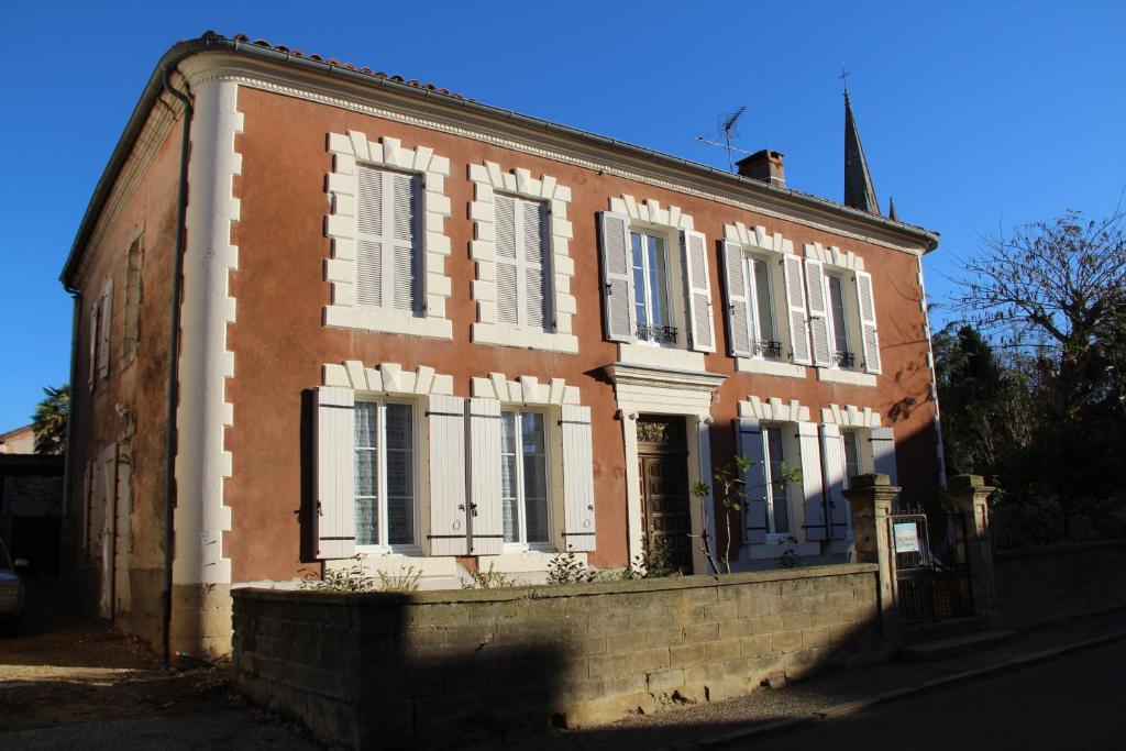 B&B / Chambre d'hôtes Les Chambres d'Eugénie 152 RUE ADOUR ET CHALOSSE, 40380 Poyanne