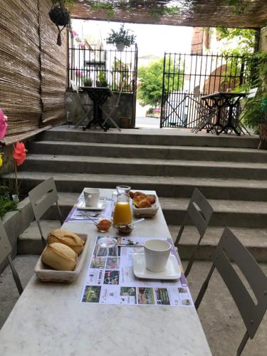 Maison d'hôtes Les Chambres du Montréal 2 rue Calmette Montréal