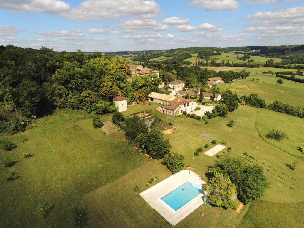 Maisons de vacances Les Collines du Quercy Blanc 575 Lafargue, 46170 Castelnau-Montratier