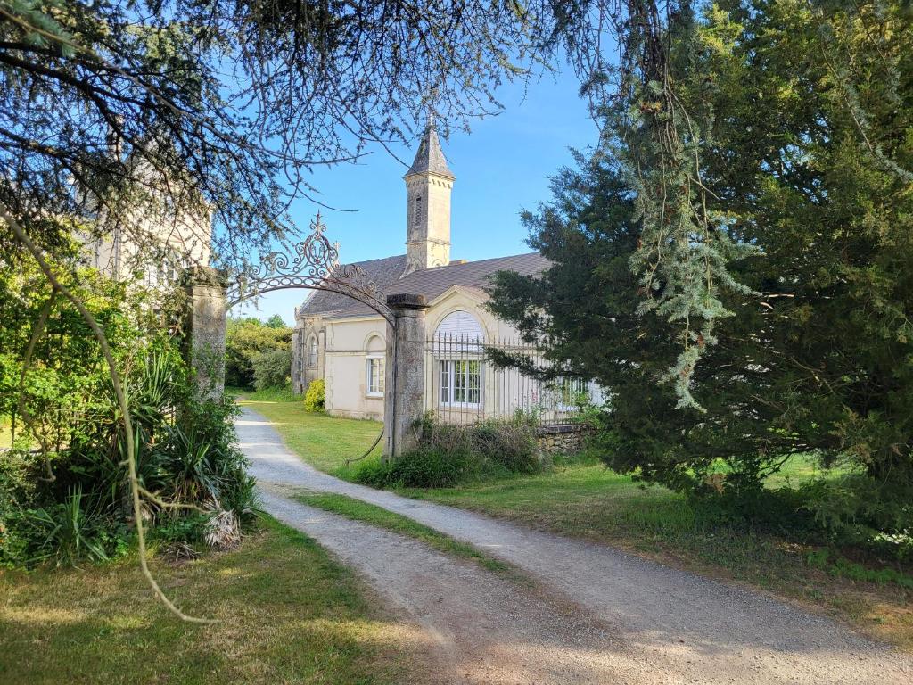 Maison de vacances Les écuries du chateau - Circuit des 24 heures Les Hattonnières, 72230 Moncé-en-Belin