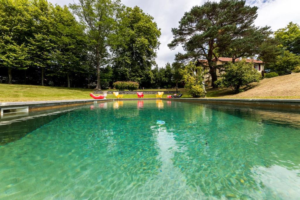 Villa LES ECURIES KEYWEEK villa with swimming pool in wooded park Biarritz 13 rue de la bastille, 64200 Biarritz