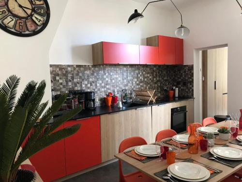 Appartement Les Floralies Capucines 4° Etage Ascenseur 6 Place des Capucines Marseille