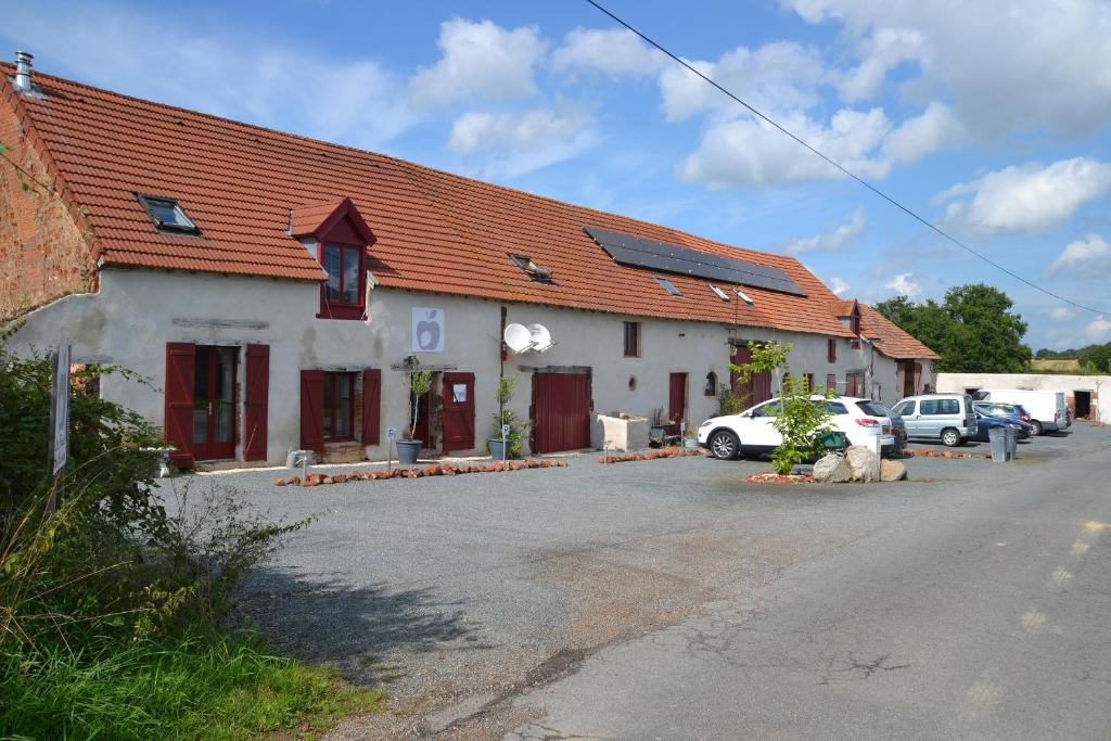 B&B / Chambre d'hôtes Les Fruits du Passau LD Le Passau, 03370 Saint-Désiré