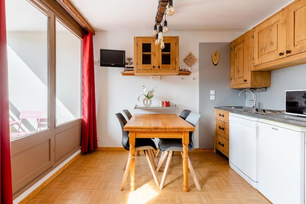 Appartement Les gentianes 311 Résidence les gentianes Place des Bouquetins, 73440 Les Menuires