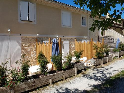 Appartements Les gîtes de Moussan Moussan Montbrun-les-Bains