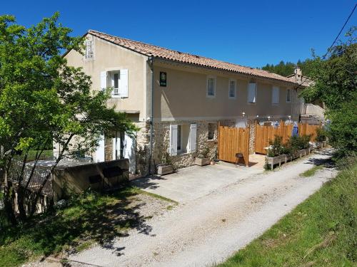 Les gîtes de Moussan Montbrun-les-Bains france