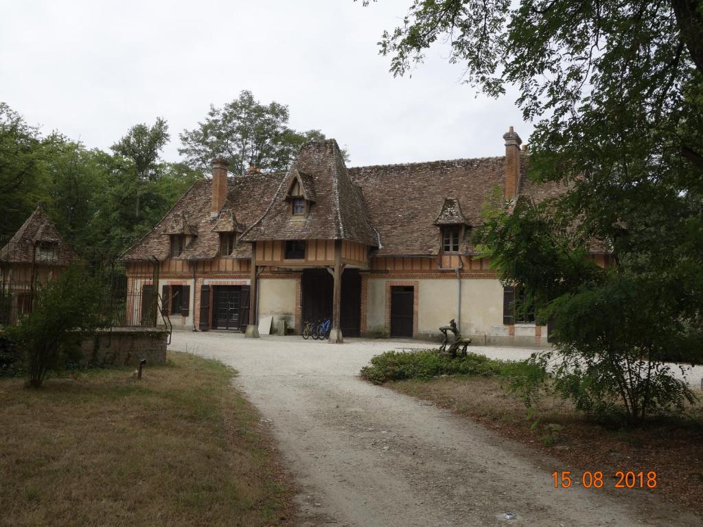 Maison d'hôtes Les Gîtes du Mont Suzey Le Mont Suzey, 41600 Yvoy-le-Marron