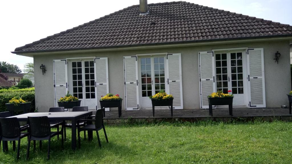 Maisons de vacances Les Gites Lussacois 21 Route de Poitiers, 86320 Lussac-les-Châteaux