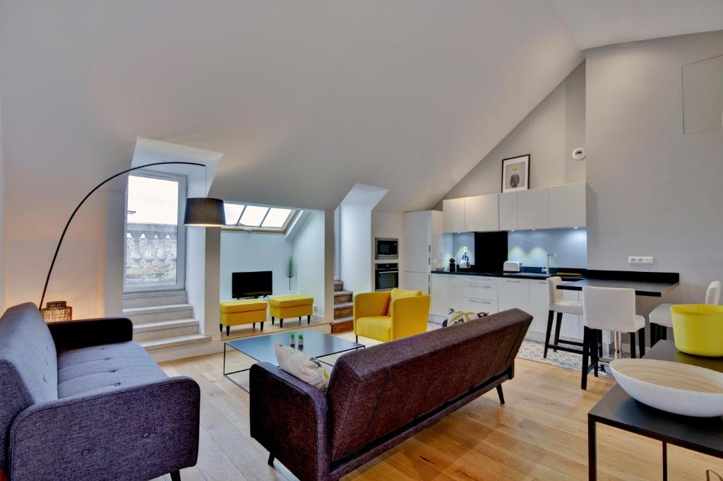 Appartements Les Halles et Hauteurs by Cocoonr 54 Place des Capucins, 33000 Bordeaux