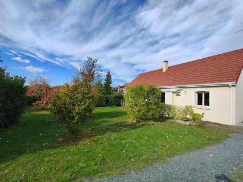 Maison de vacances Les hauteurs de Beauval avec piscine à 1km du zoo 29 Rue de la Quezardière Seigy