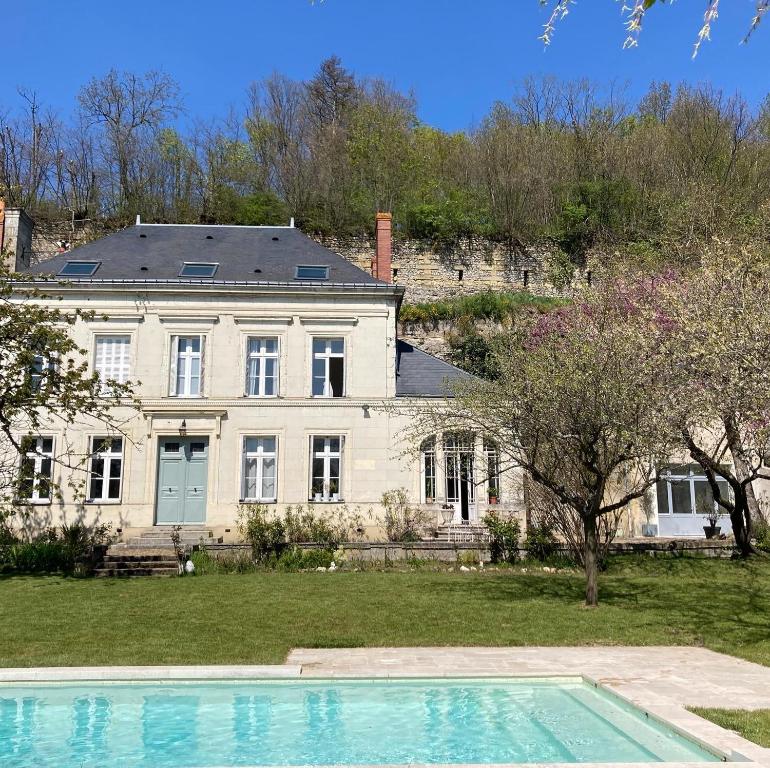 Maison d'hôtes Les Hauts de Grillemont 60 Rue de Tours, 37130 Cinq-Mars-la-Pile