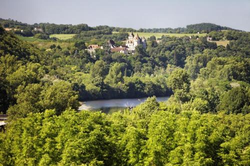 B&B / Chambre d'hôtes Les Hauts de Saint Vincent B&B proche Sarlat Lieu-dit Le Pech Saint-Vincent-de-Cosse