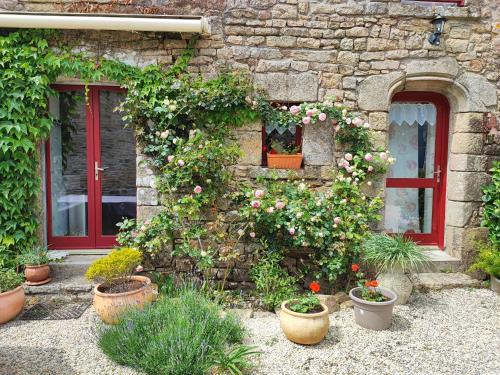 B&B / Chambre d'hôtes Les Hortensias de Kerbarch 54 Kerbach Ploemel