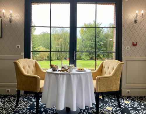 Hôtel Les Jardins de Joséphine - Le Manoir 3 Rue du Domaine Évreux