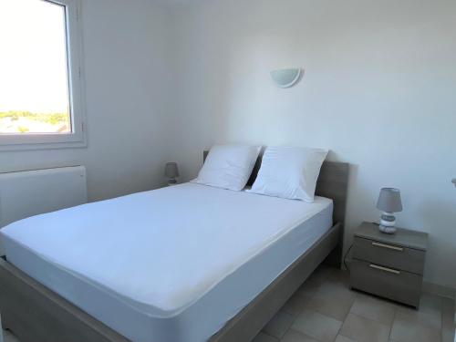 Appartement Les locations Cinaureva « La Baie des Îles » Résidence Marie Galante 2 Bâtiment A Etage 1 Porte 52 480 Avenue de la Baie des Îles La Londe-les-Maures