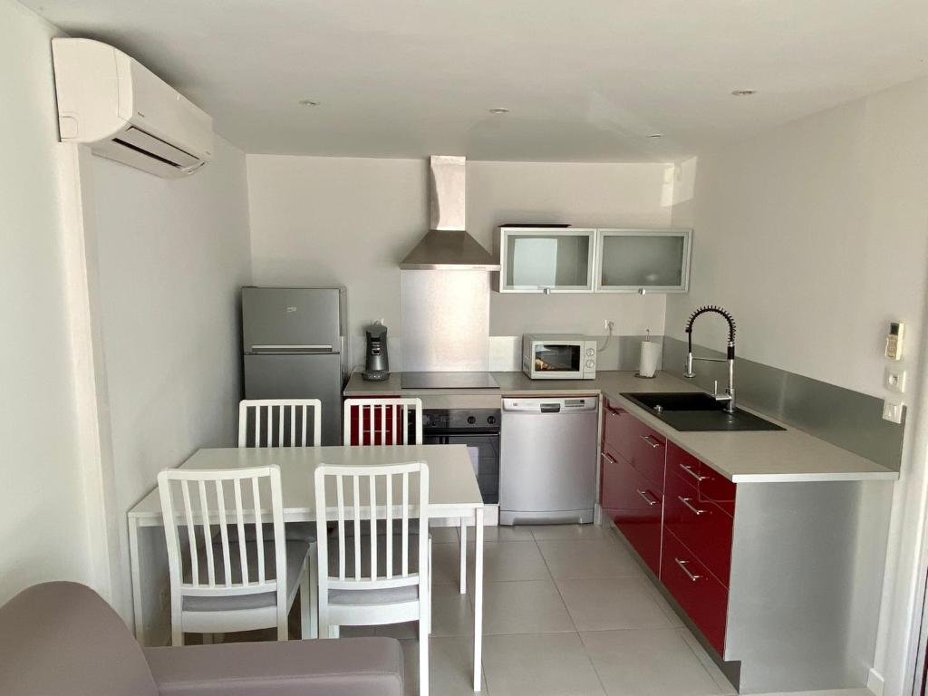 Appartement Les locations Cinaureva « La Tourrisse » 509 Chemin de la Tourrisse, 83260 La Crau