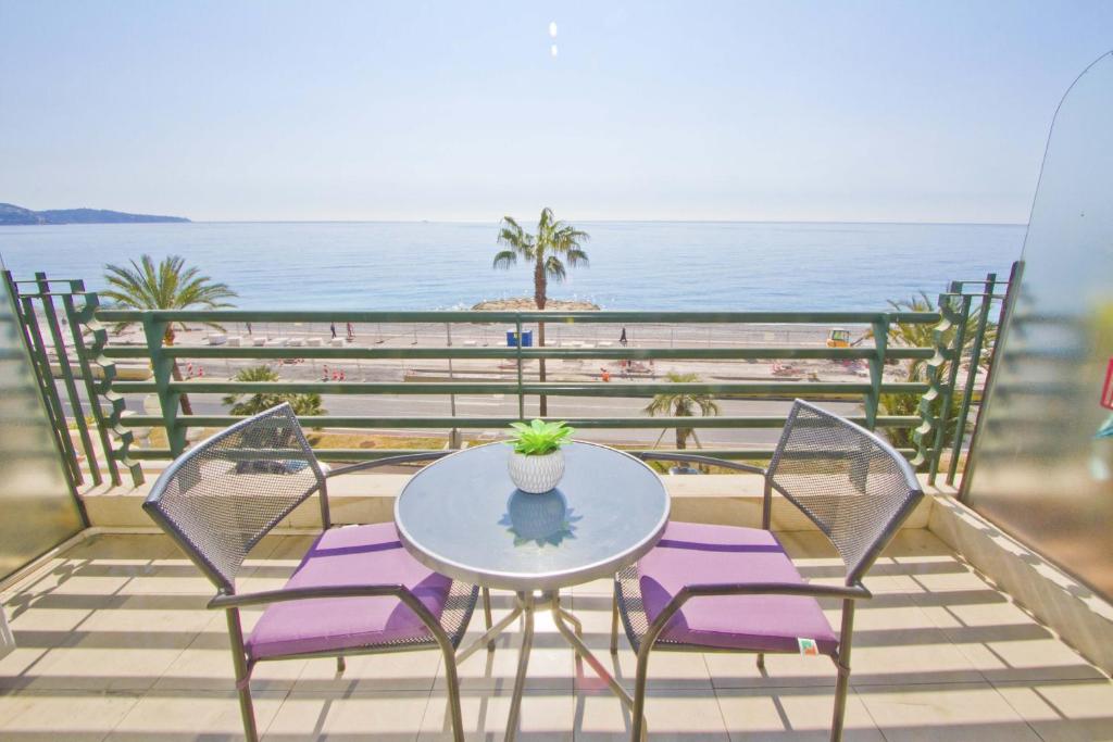 Appartement LES MOUETTES - PROMENADE HOLIDAY Promenade des Anglais 169, 06200 Nice