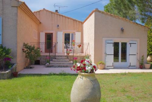 Villa Les murmures du Temps Villa 3 Chambres avec Piscine 330 Chemin de l'Eyguette Carpentras