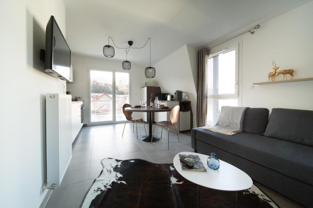 Appartement LES MYRTILLES 84 Avenue du Petit Port, 73100 Aix-les-Bains