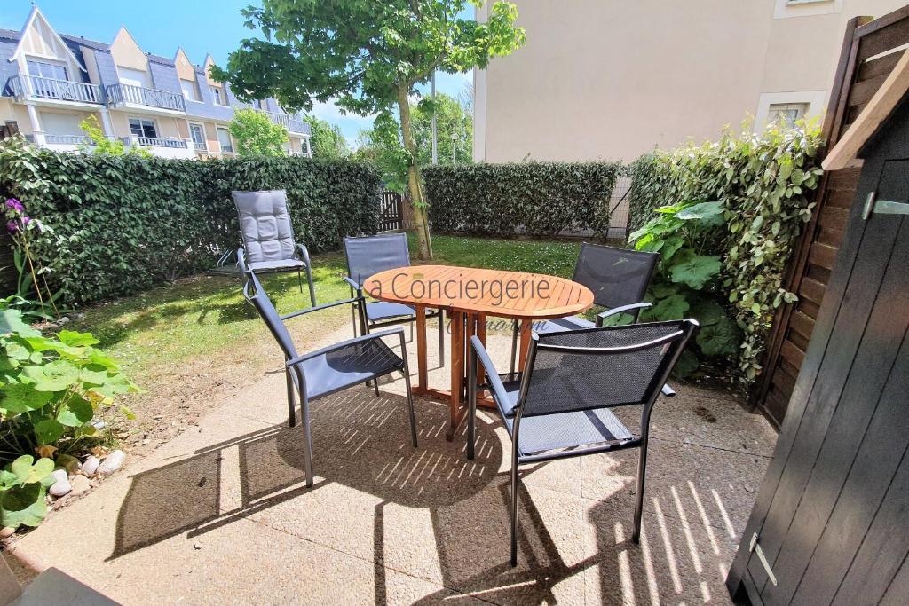 Maison de vacances Les Obiones bel appartement avec stationnement 35 TER rue Florent Triquet RDC appt B14, 80410 Cayeux-sur-Mer